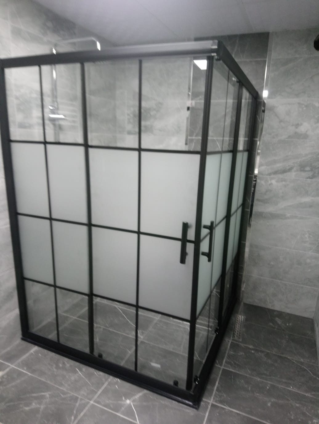 Duşakabin Montajı - Rosa Dekorasyon